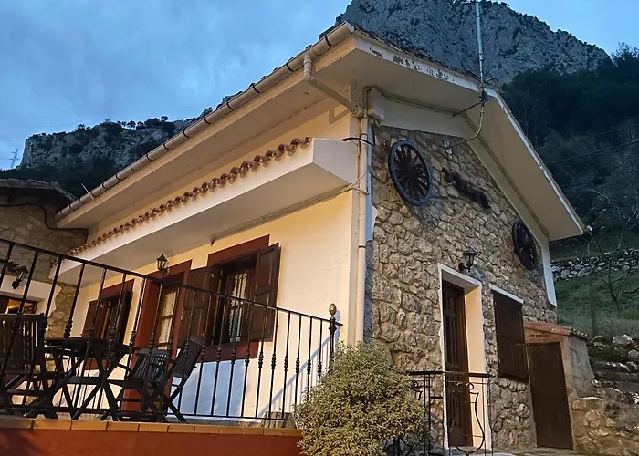 Albergue La Hermida * La Hermida